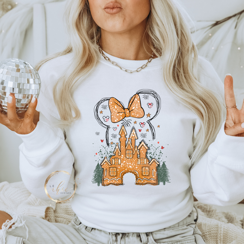 Gingerbread magic CREWNECK