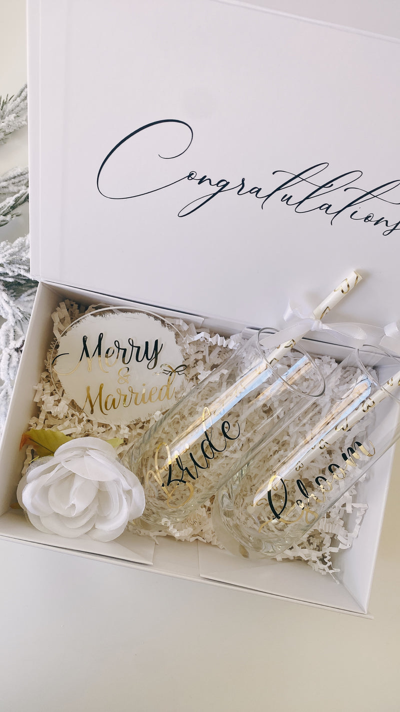 Merry & Married Gift set
